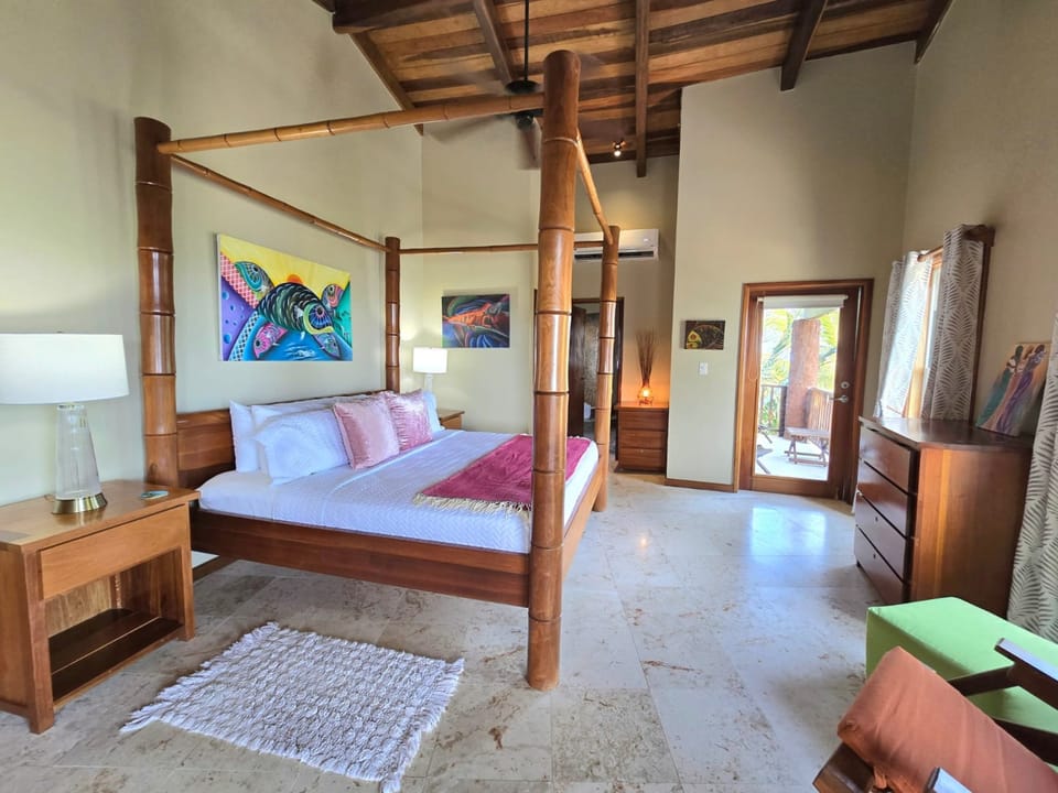 Indigo 5C Master bedroom with ocean view