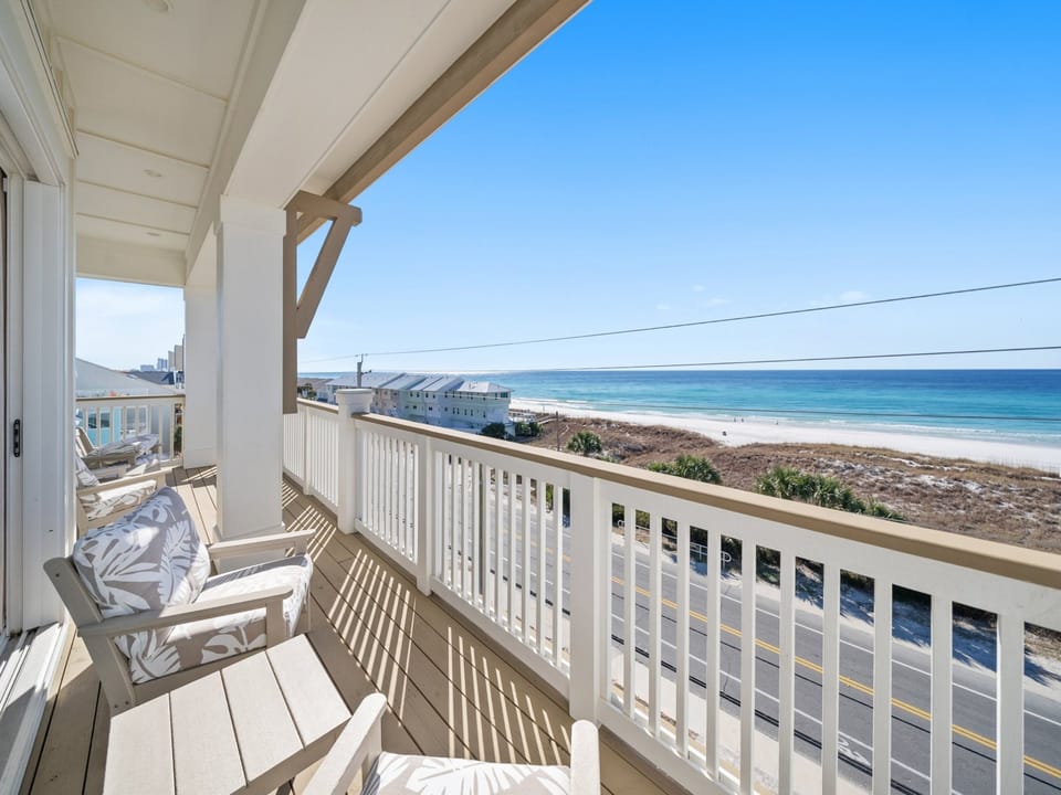 Pink Tequila Sunrise | King Master Ensuite | Walkout Balcony | Gulf Views | Sleeps 2