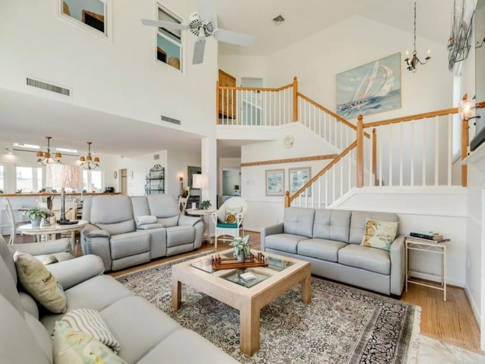 Spacious and comfortable living room near kitchen