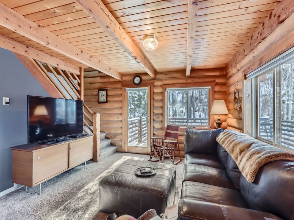 Mountain Comfort - A Warm and Inviting Living Room