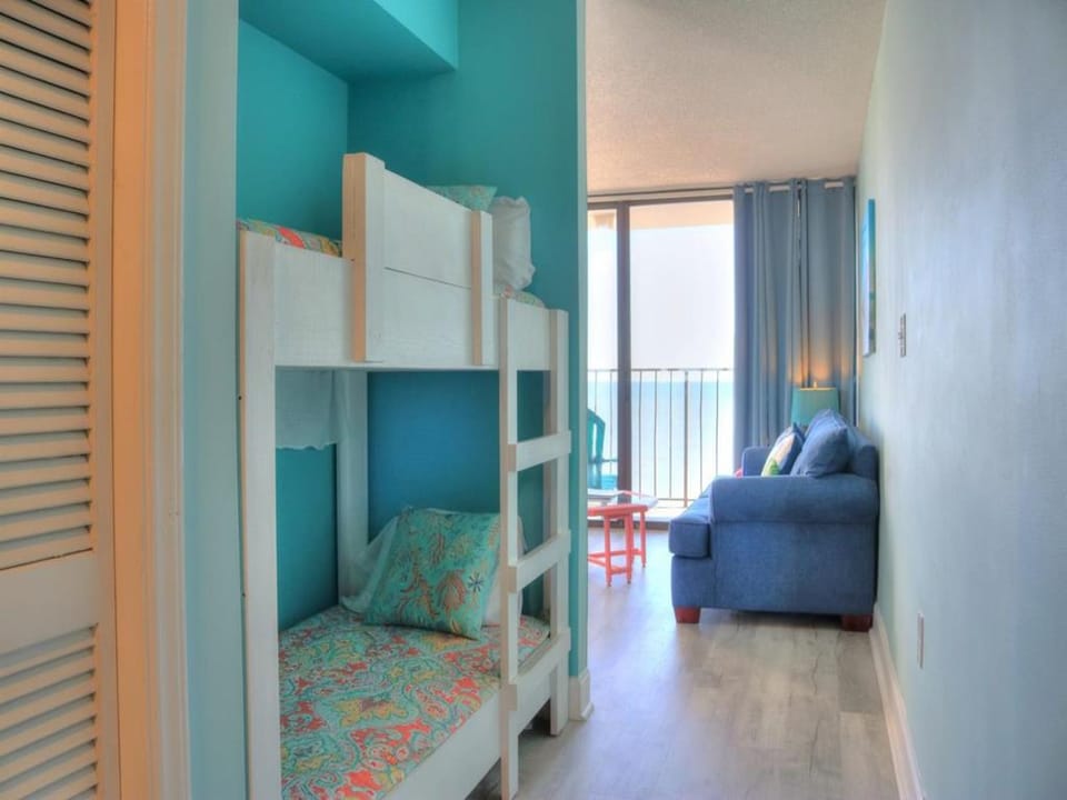 Atlantic Towers 1108-large-016-015-Hall bunks-1500x1000-72dpi