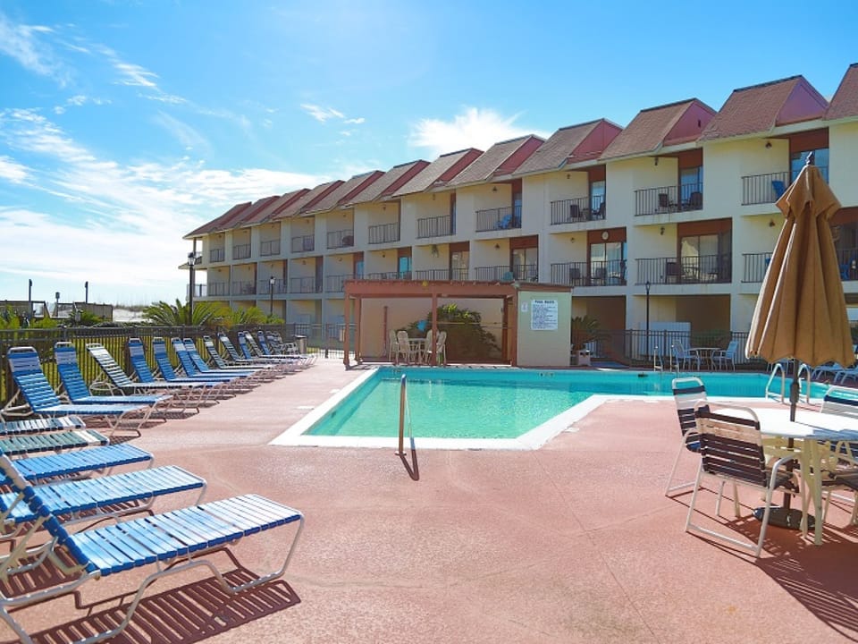 Another view of pool
