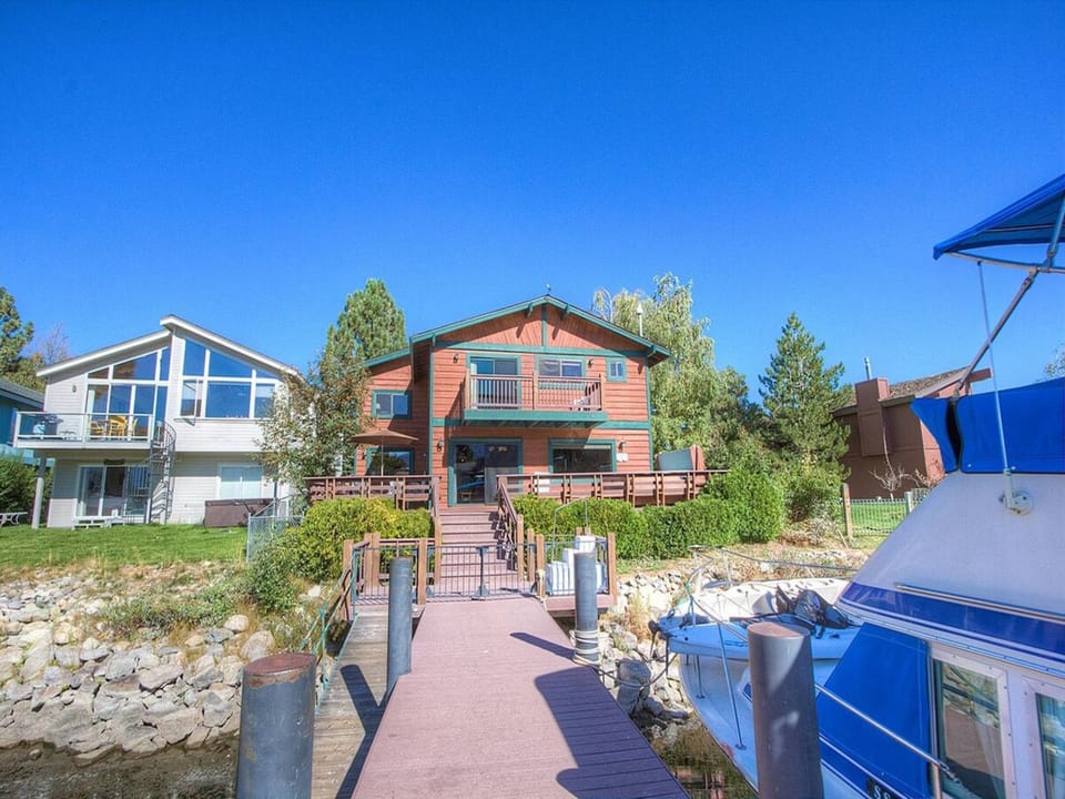 Professionally managed by Lake Tahoe Accommodations