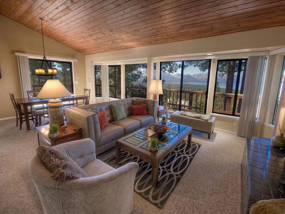 hch1221 living room