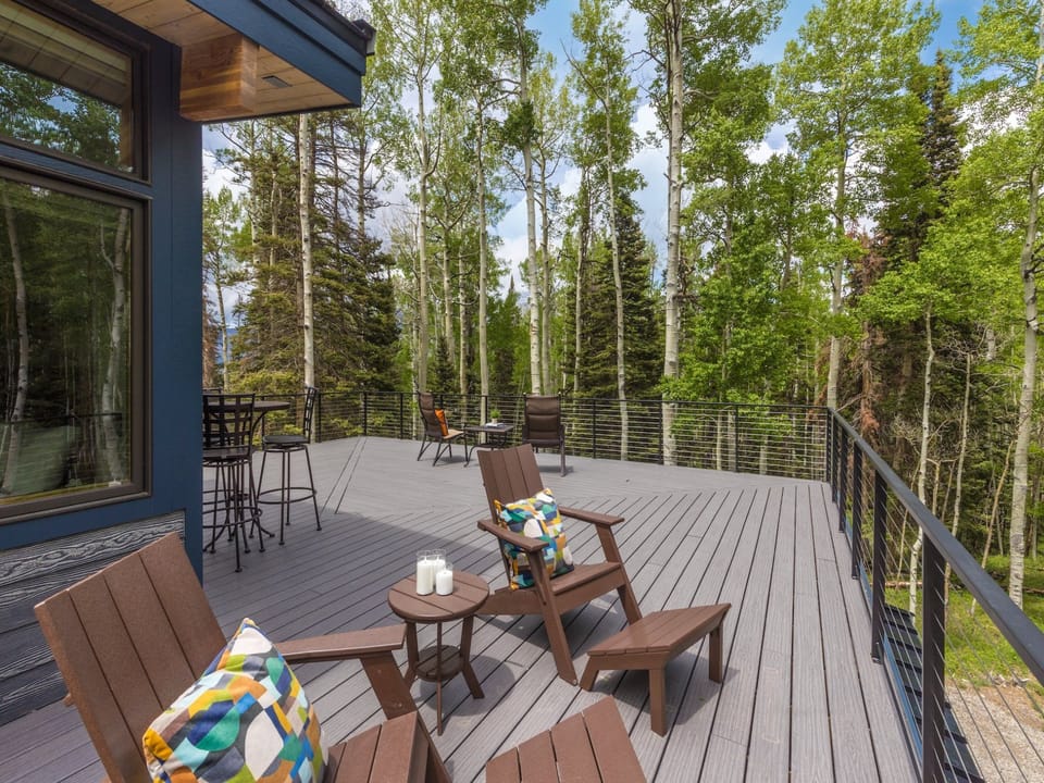 Perfect space for chilled and relaxing with multiple access points.