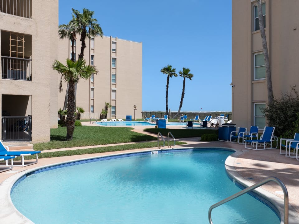 Multiple beach facing pools!
