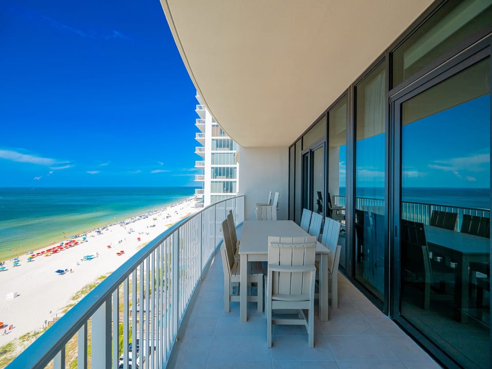 PGS2 1103 Balcony-04