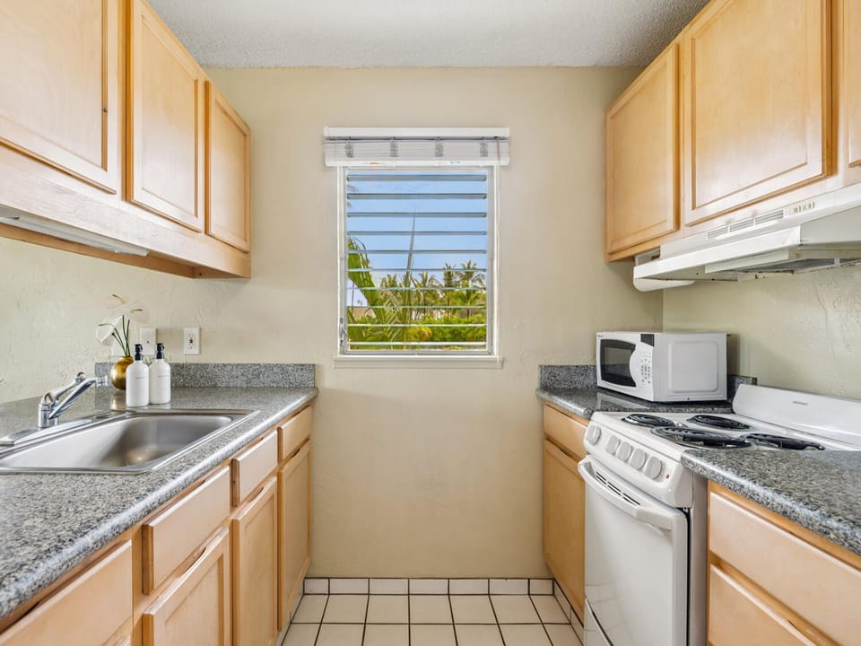 Full Kitchen