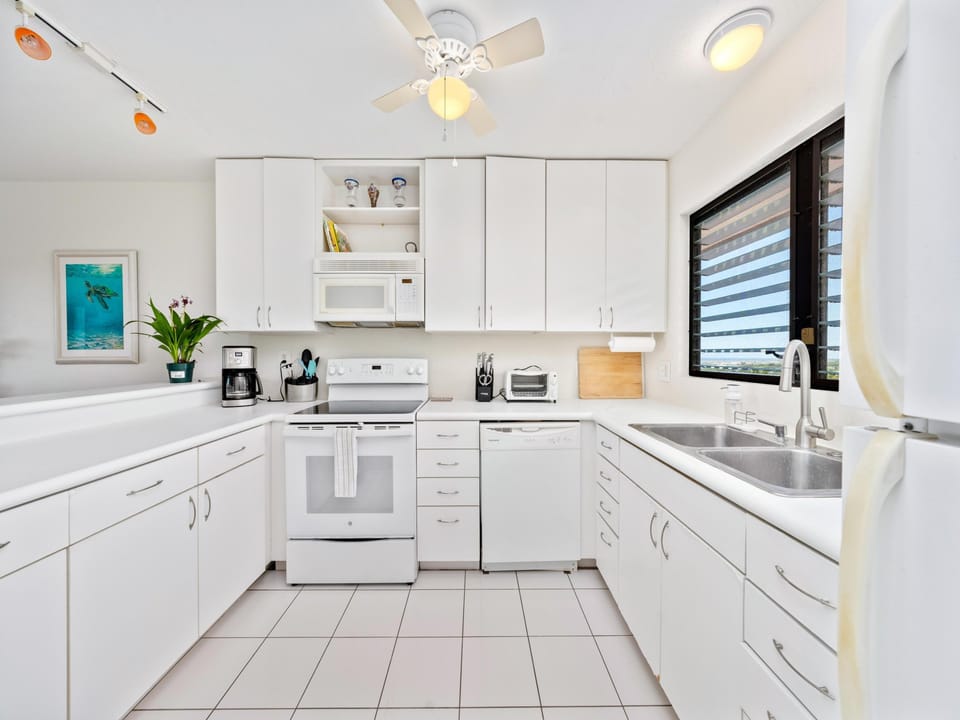 Kitchen fully stocked with all your cooking needs