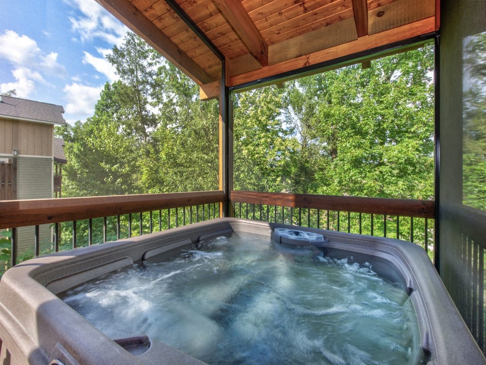 Hot tub on screened porch