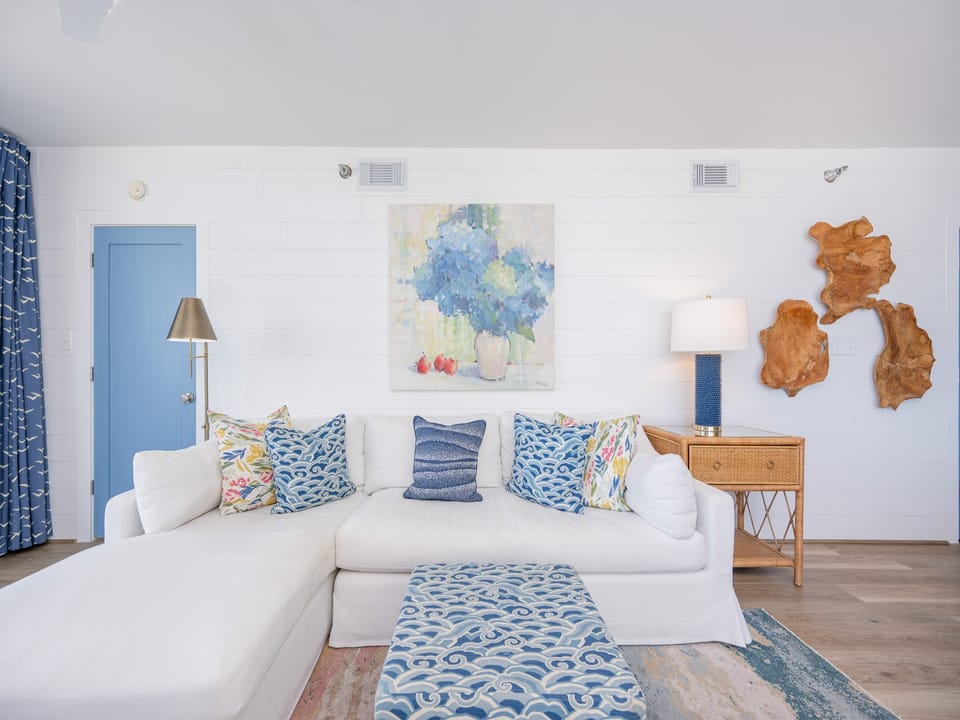 Romar Place 701-13