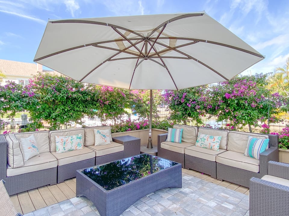 Ample Outdoor Seating With Shaded Options