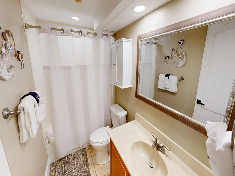 Surfside-708-Bathroom-708A