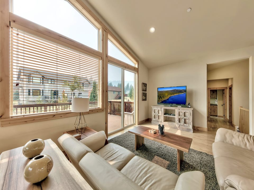 Great Room with Flat Screen