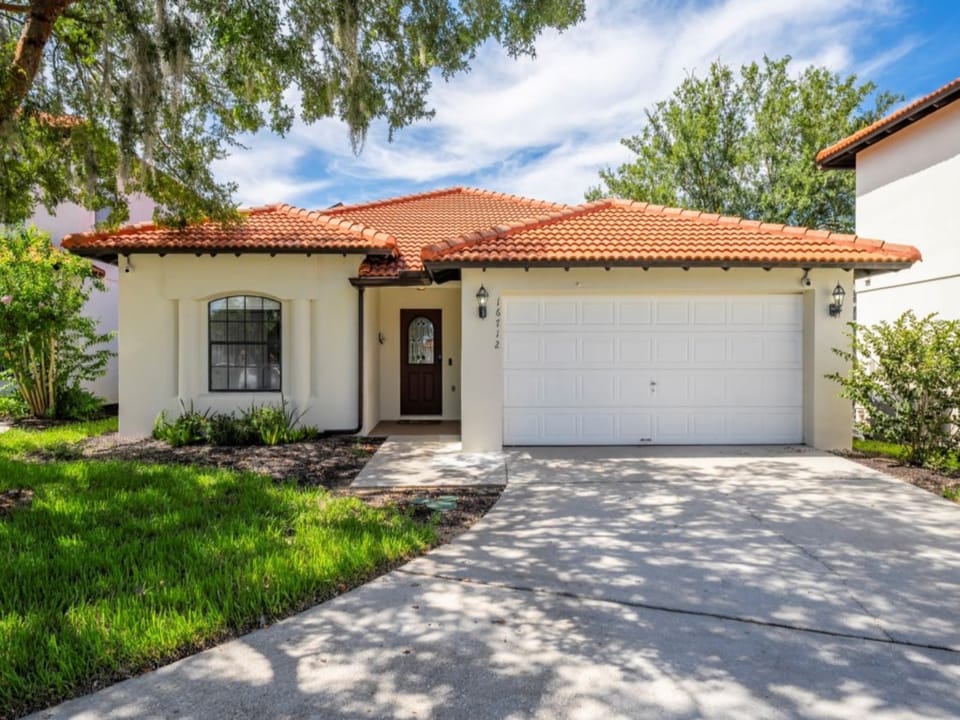 16712fronthomehome