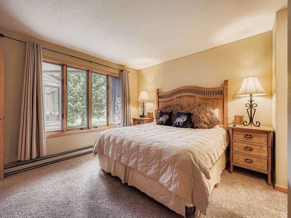 22280 US HWY 6 - Web Quality - 011 - 12 Primary Bedroom
