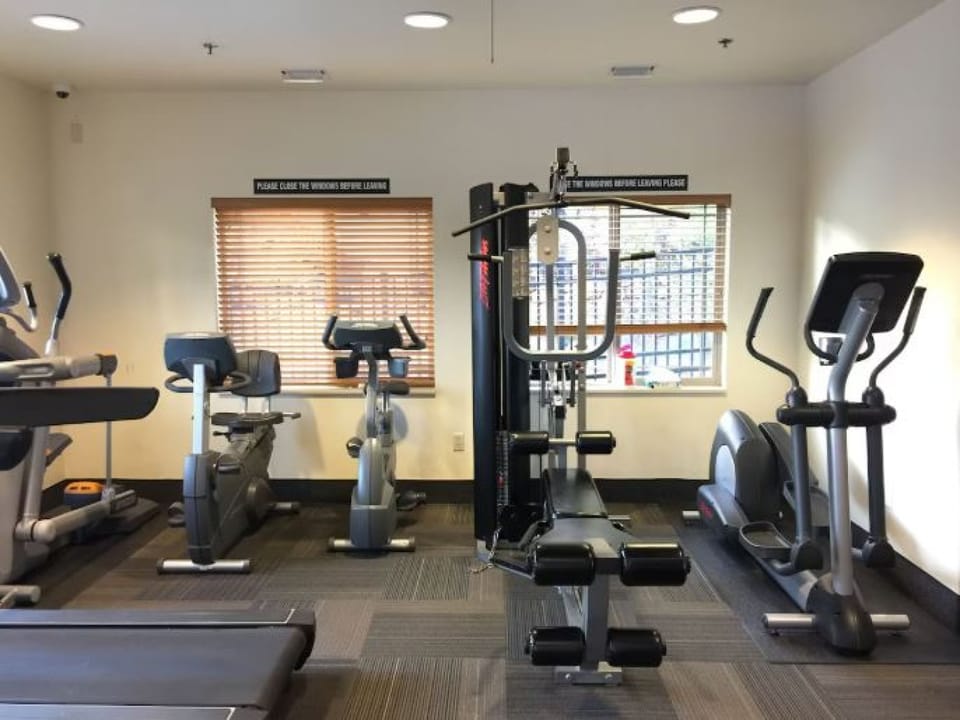 Bear Hollow - gym inside of the clubhouse.