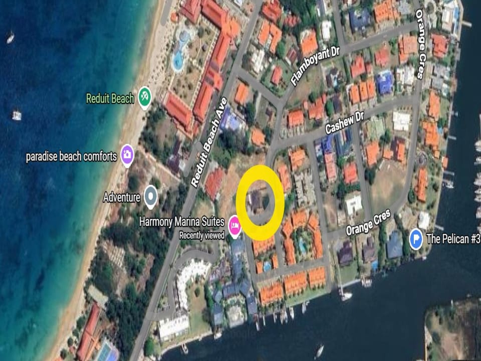 Conveniently located within a 5min walk to the beach, numerous bars, restaurants and the shopping mall.