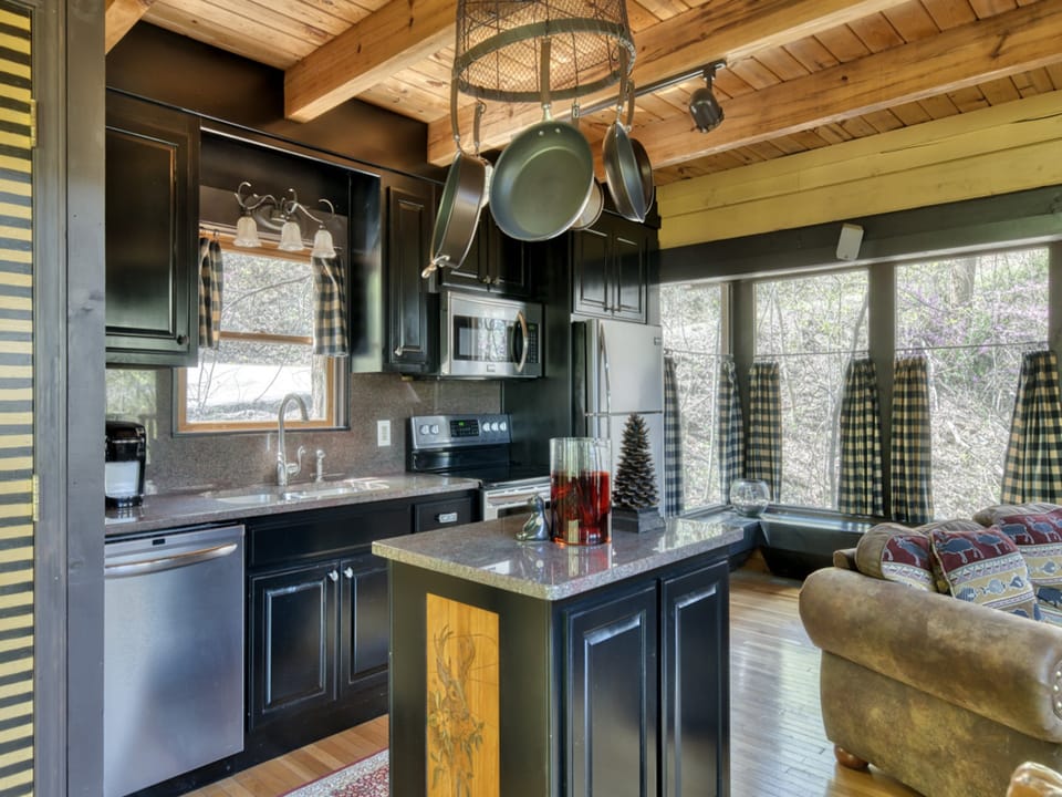 Kitchen 2