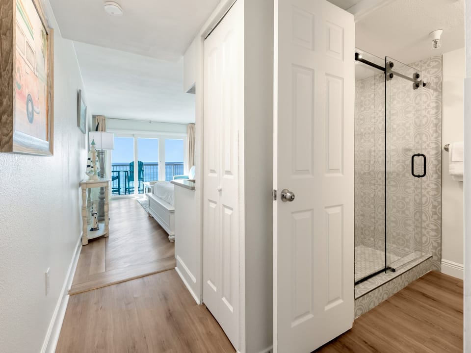 Islander Beach Resort Unit 404-15