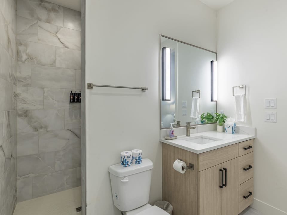 Main Bathroom