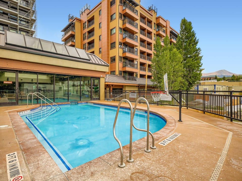 Relax in the shared hot tubs and pools after a day of skiing