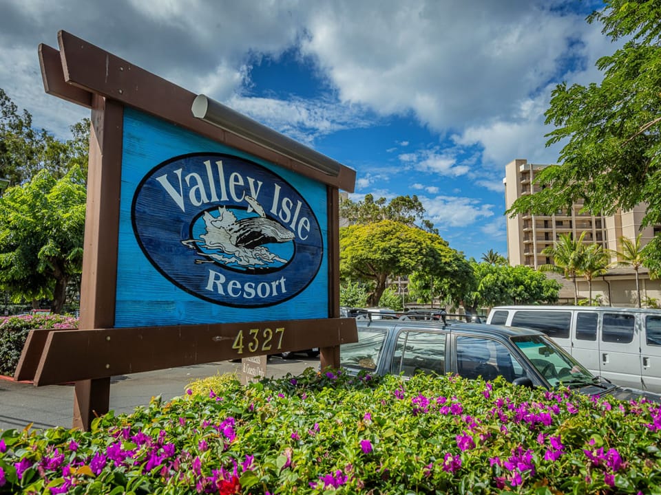 Welcome to Valley Isle Resort, where vibrant tropical gardens and sunny island skies set the stage for a relaxing Hawaiian getaway.