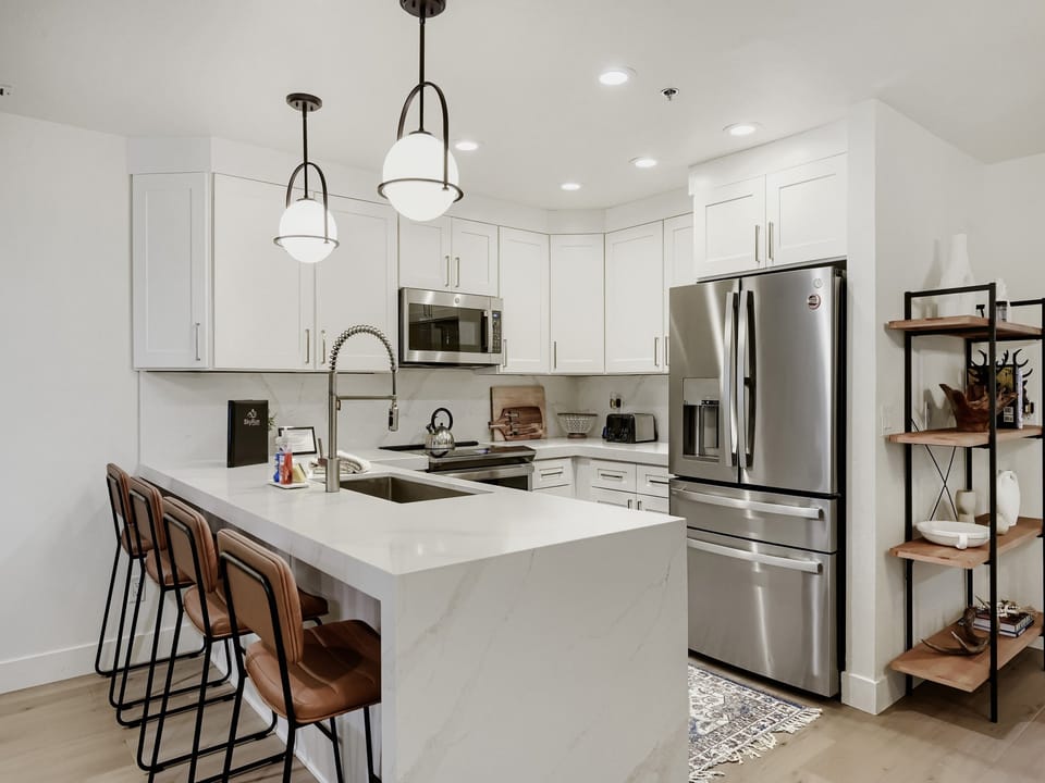 1375 Woodside Avenue #203 - Print Quality - 011 - 11 Kitchen