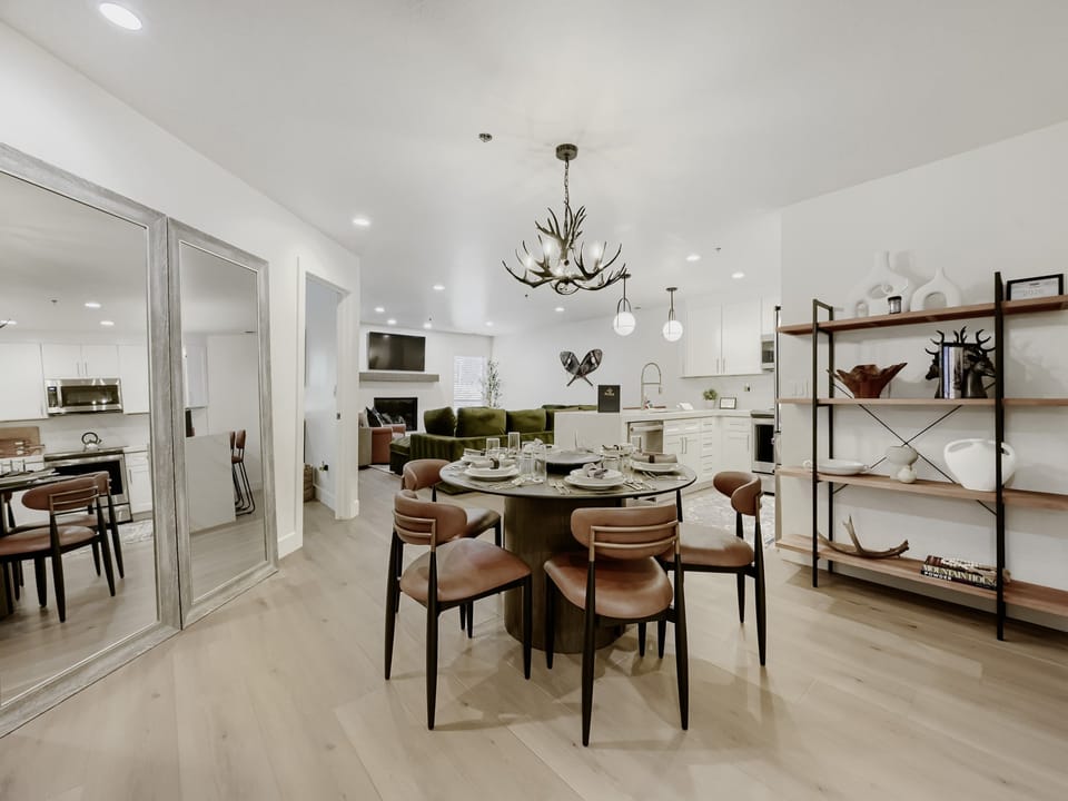 1375 Woodside Avenue #203 - Print Quality - 003 - 03 Dining Room