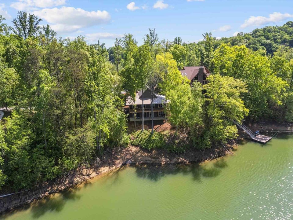 Lakeside Cabin