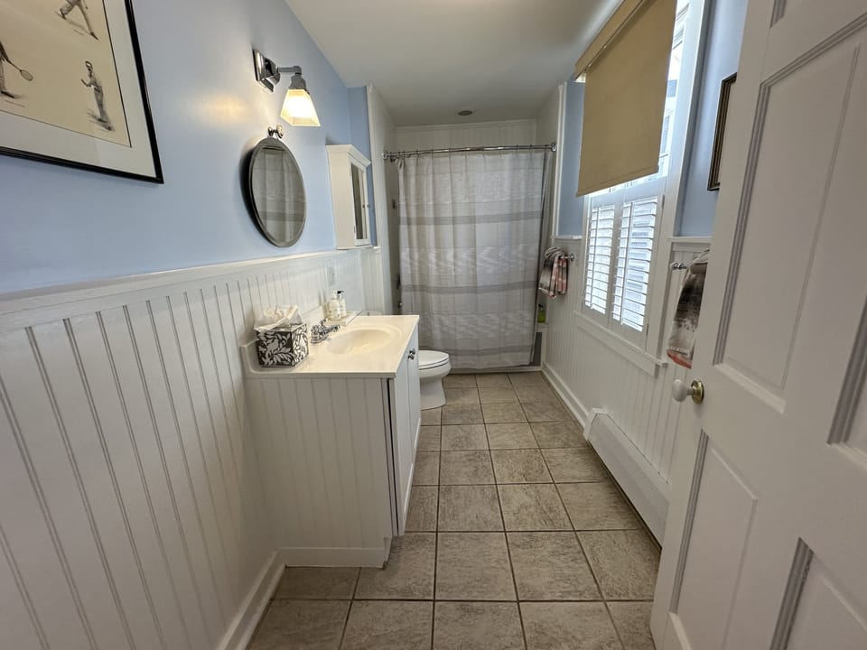 Unit 17 Bathroom 1