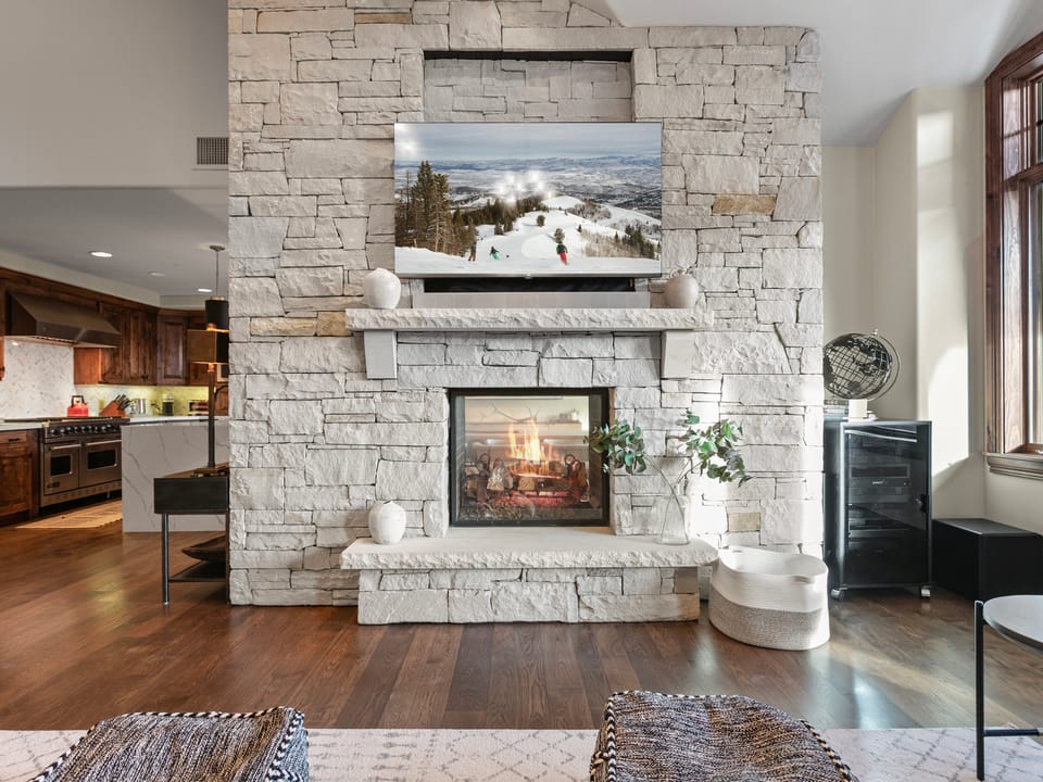Ski-In/Ski-Out at Deer Valley 3BR | 3BA Apartment in Park City