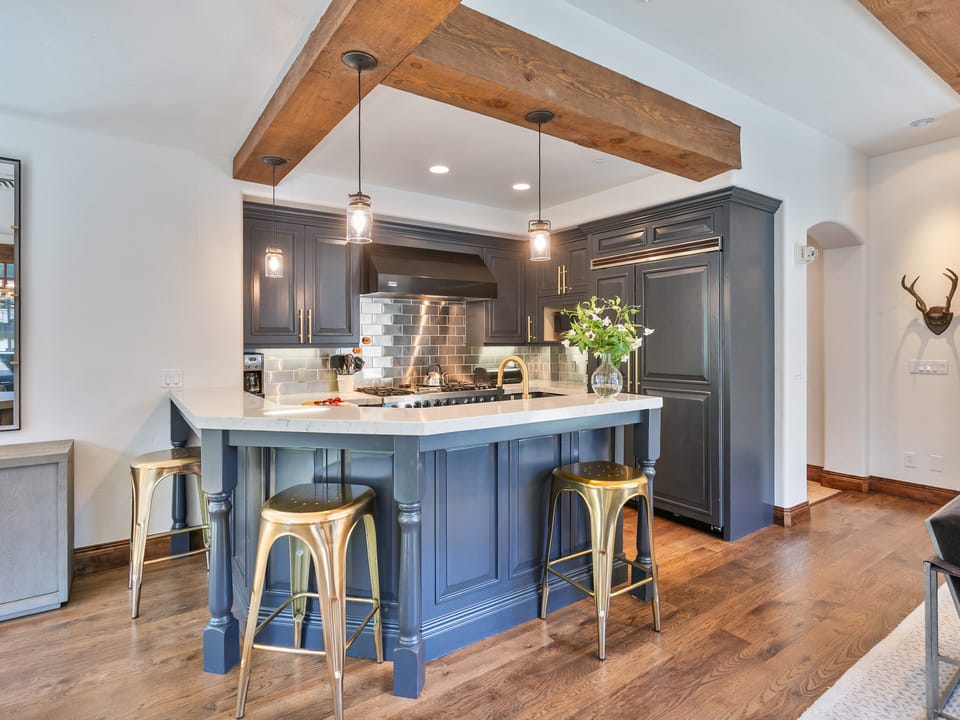 Ski-In/Ski-Out 3BR Deer Valley Retreat Apartment in Park City