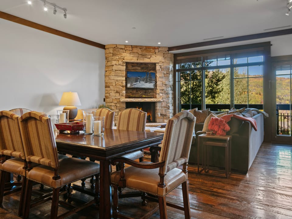 Ski in/Ski Out Mid-Mountain Getaway Apartment in Park City