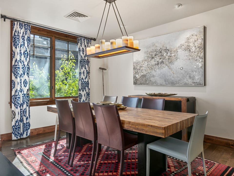 Ski-In/Ski-Out 3BR Deer Valley Retreat Apartment in Park City