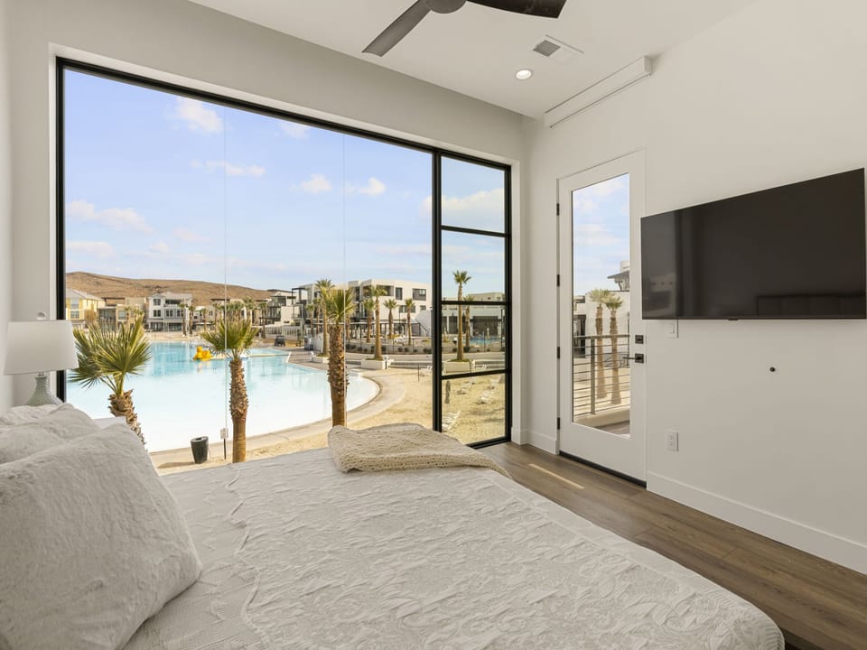 Unit A - King Bedroom