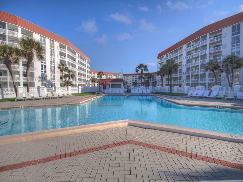 Gulf Front Pool
