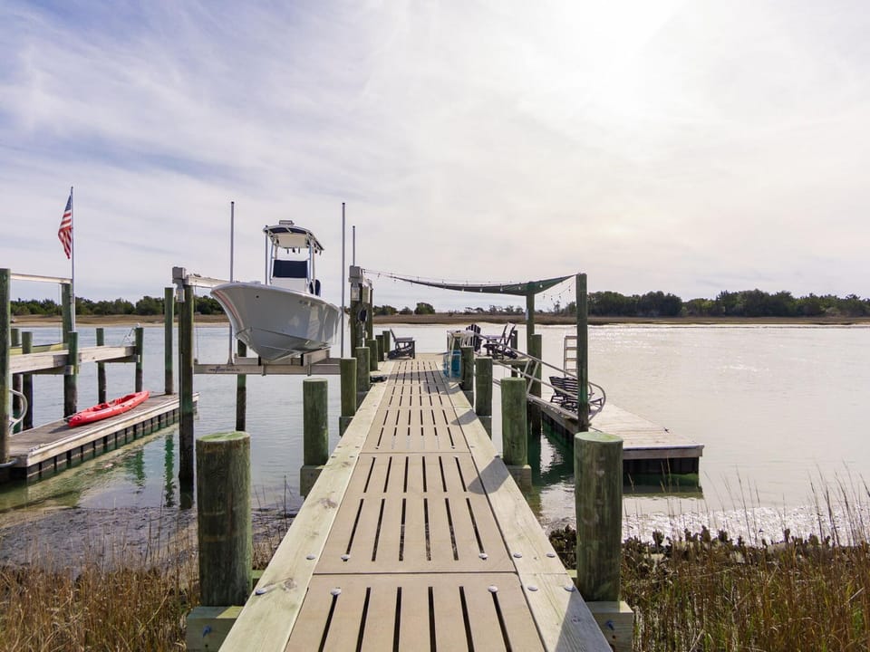 Dock