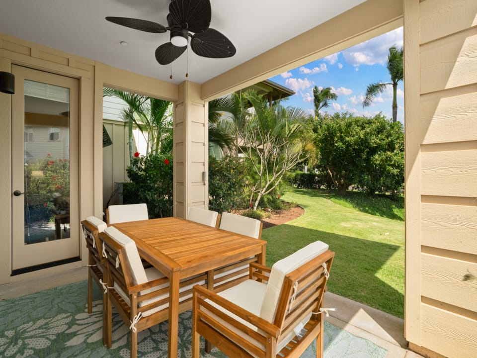 Dine al fresco at your private covered patio, where warm breezes and lush garden views create the perfect tropical breakfast setting.