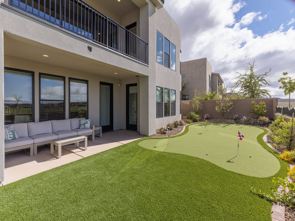 Private Putting Green