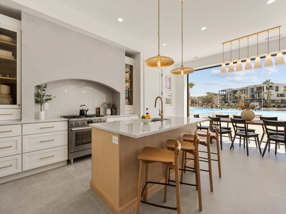 Unit B - Fully Equipped Kitchen