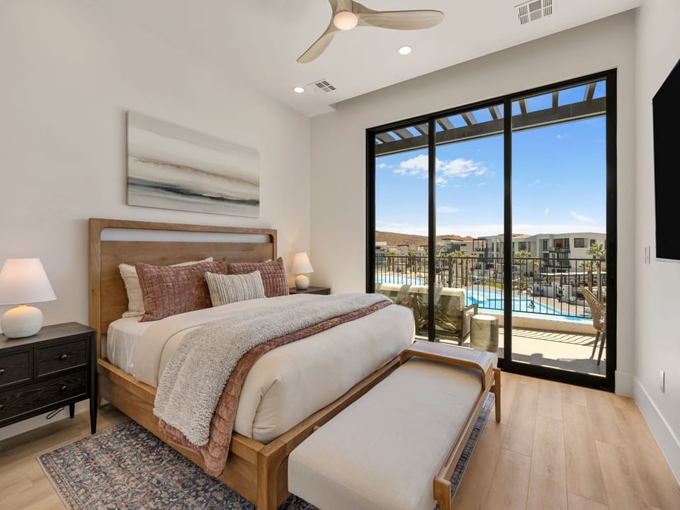 Unit C - King Bedroom