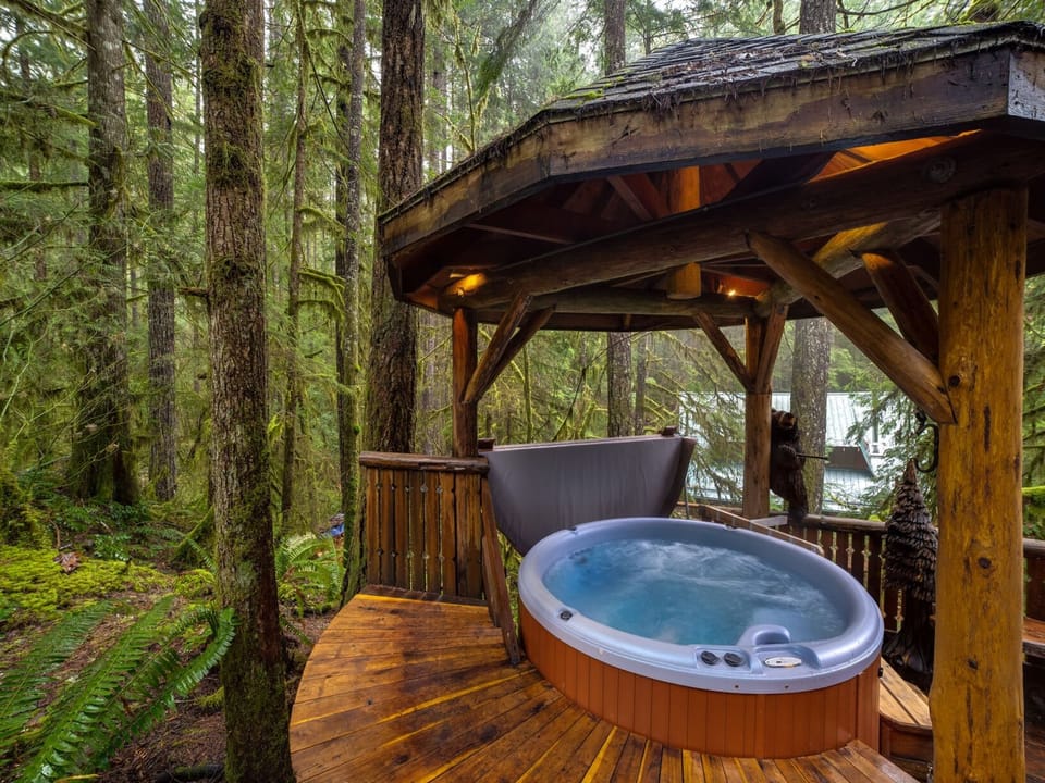 Hot tub