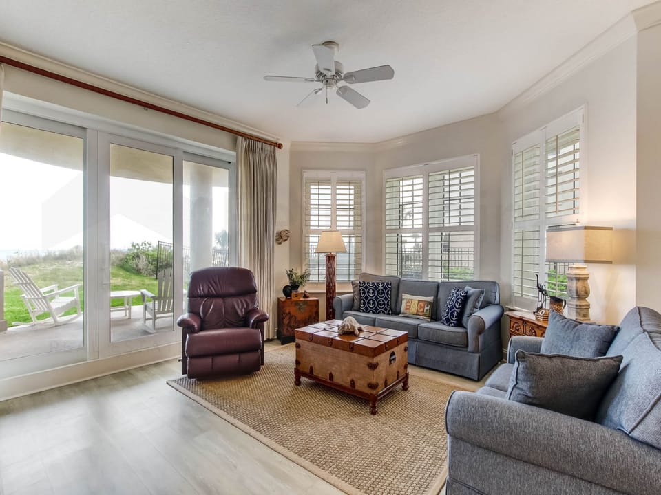 Living Room/Patio
