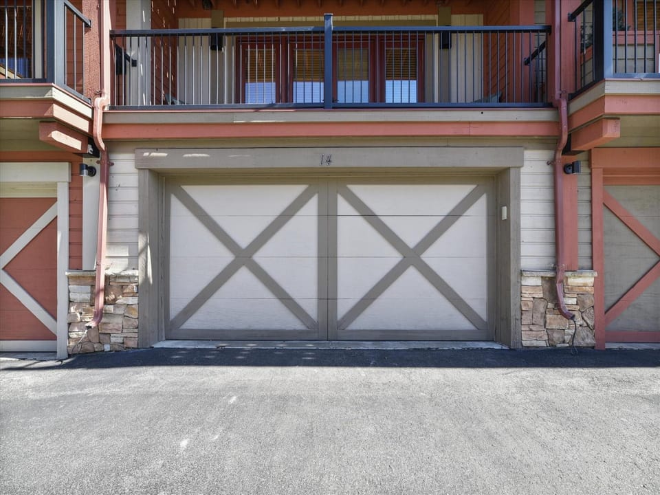 MP14C Private Garage