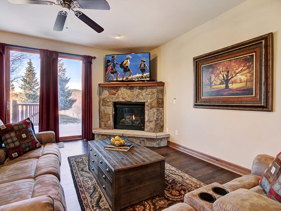 Living Room - Highland Greens 93 - Breckenridge Vacation Rental