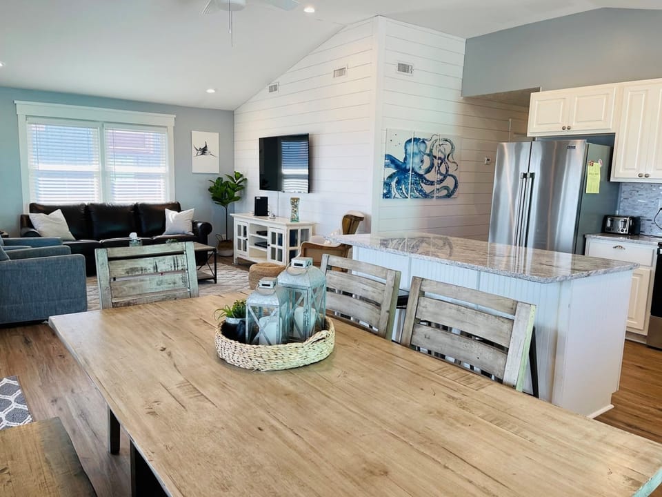 Dining Area View