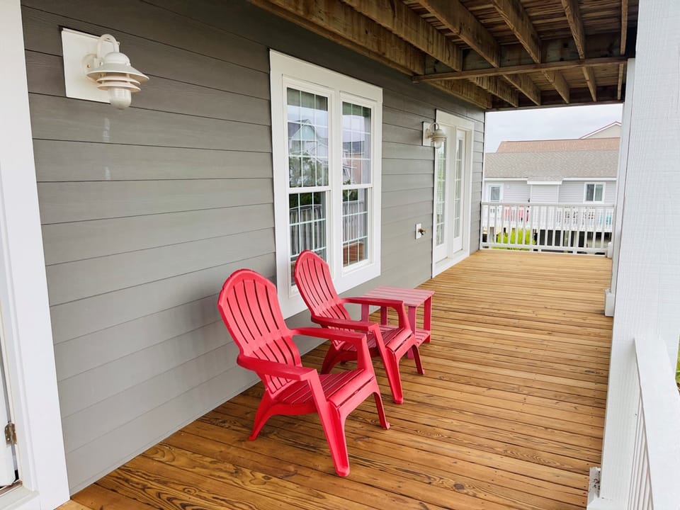 1st Level Front Balcony