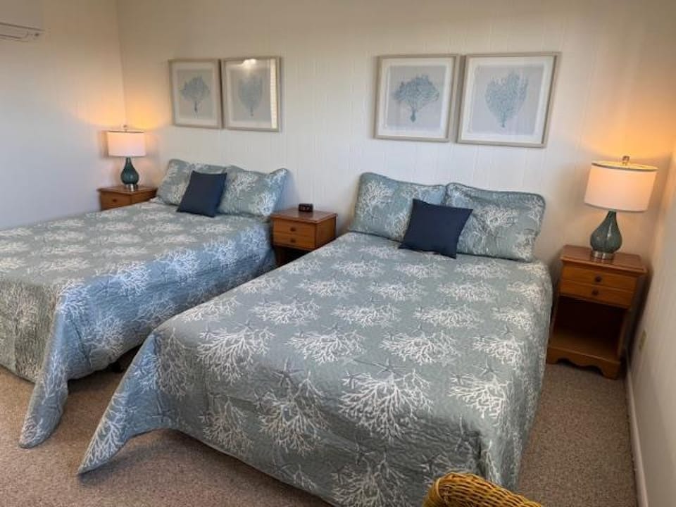 Upper Level Double Bedroom