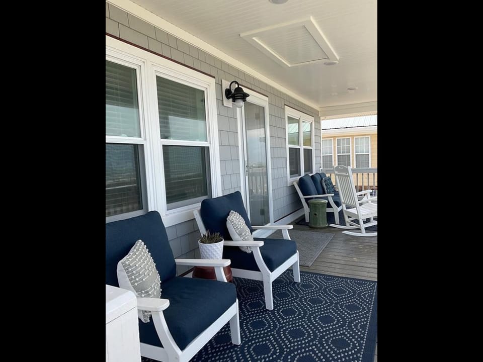 Magnolia Cottage Front Porch